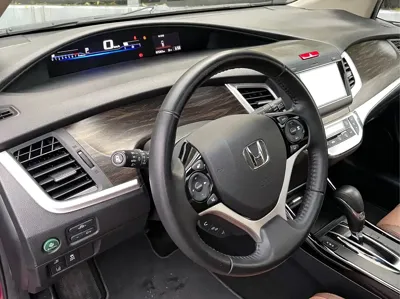 Honda Jade