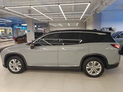 Nio ES8