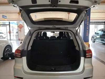 Roewe RX5