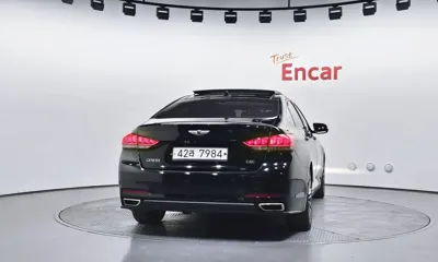 Hyundai Genesis