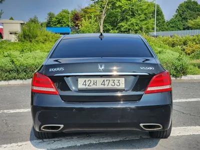 Hyundai Equus