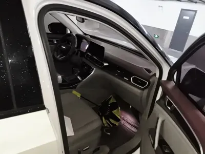 Baojun RS-5