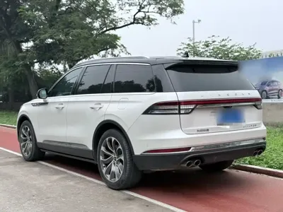 Lincoln Aviator