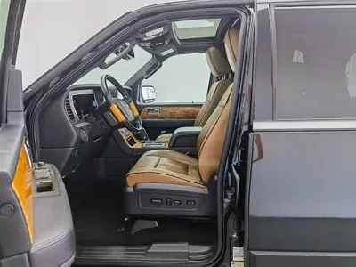 Lincoln Navigator