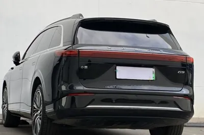 Xpeng G9
