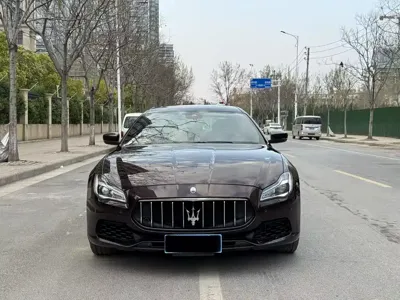 Maserati Quattroporte