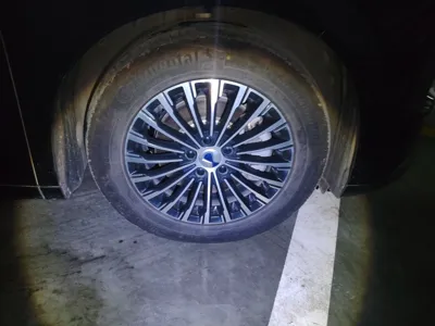 Denza D9