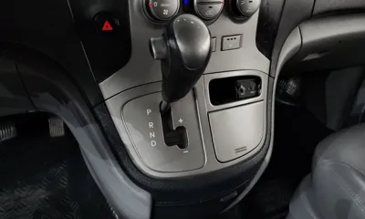 Hyundai Starex