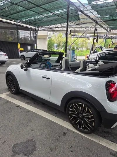 MINI Cooper Convertible