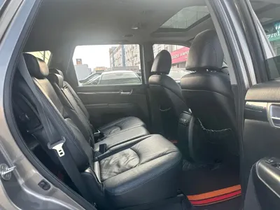 Kia Borrego
