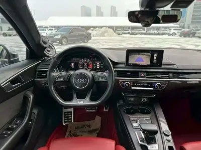 Audi S4