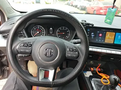 MG MG5