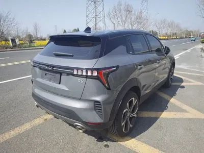 Lynk & Co 06
