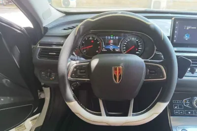 Hongqi H5