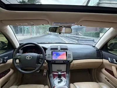 Toyota Reiz