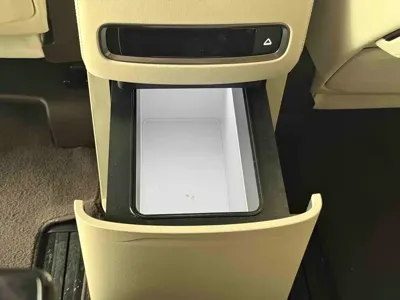 Denza Denza D9