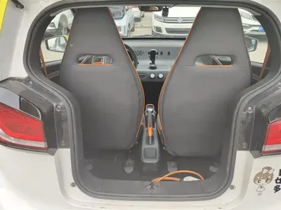 Baojun E100