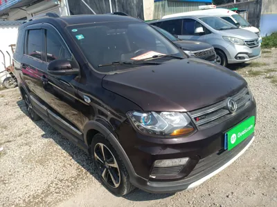 Dongfeng Fengon 370