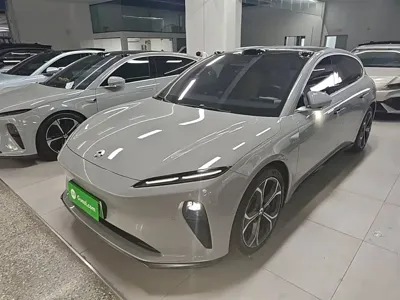 Nio ET5T