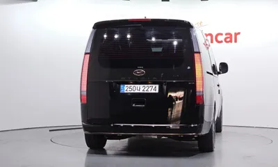 Hyundai Staria
