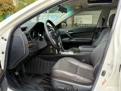 Toyota Reiz