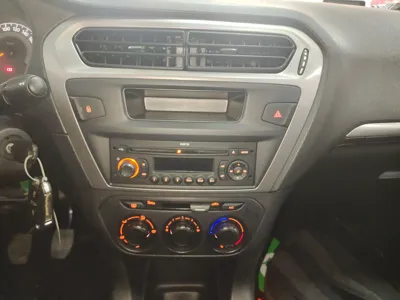 Peugeot 301