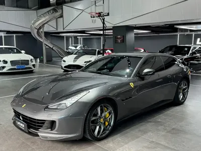 Ferrari GTC4Lusso