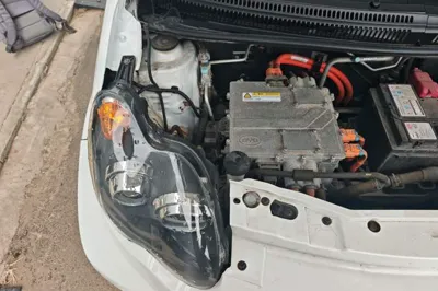 BYD e1