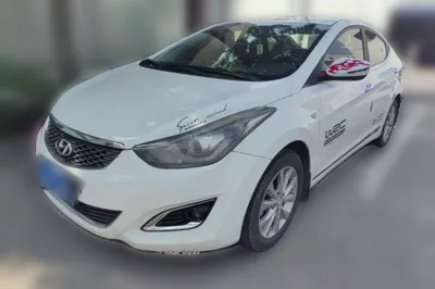Hyundai Elantra (5th Generation