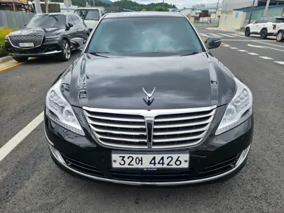 Hyundai Equus