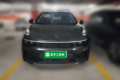 Lynk & Co 01
