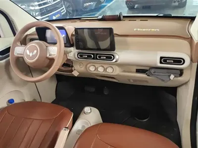 Wuling MINIEV