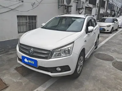 Venucia T70