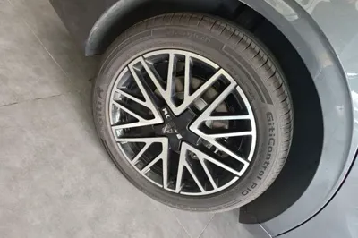 Roewe M7 DMH