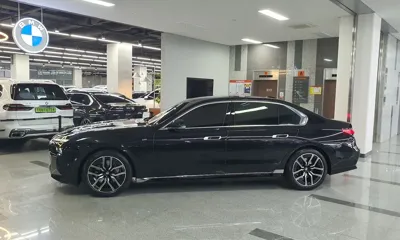 BMW 7-Series