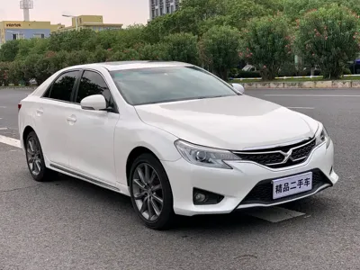 Toyota Reiz
