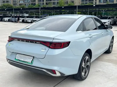Geely L HiP
