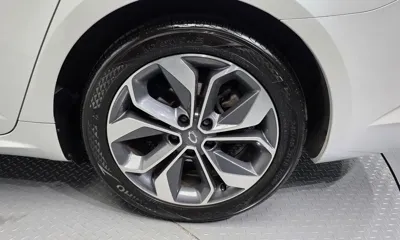 Renault-KoreaSamsung SM6