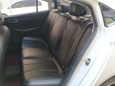 Roewe i5