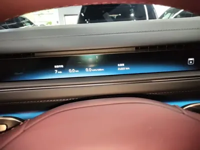 Nio ES8