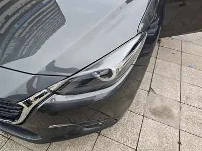 Mazda 3 Axela