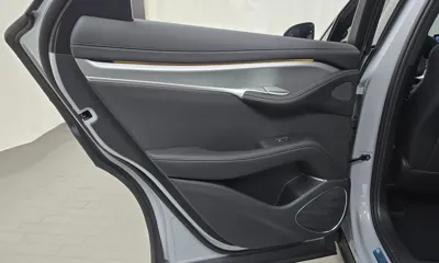 BYD Sealion 7