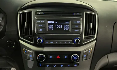 Hyundai Starex