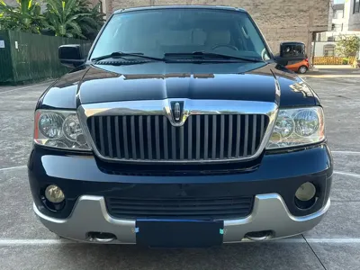 Lincoln Navigator