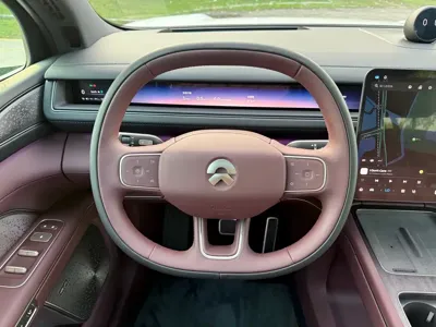 Nio ES8