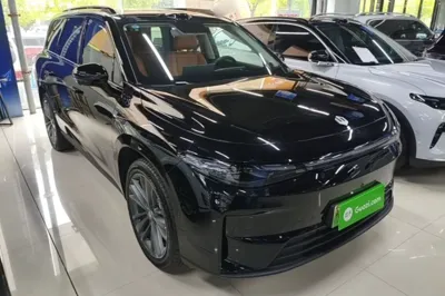 Leapmotor C16