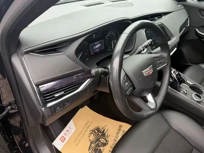 Cadillac XT4