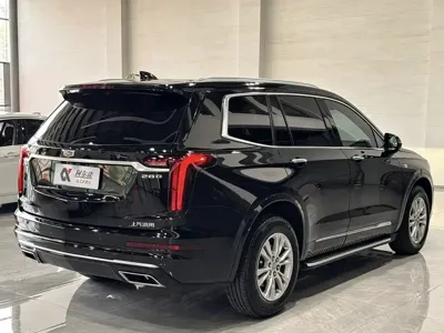 Cadillac XT6