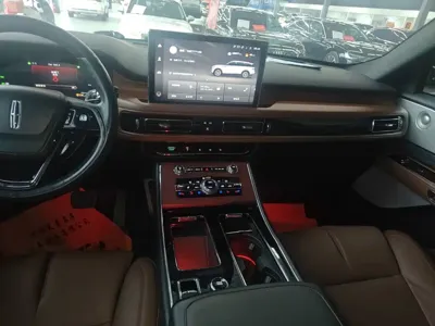 Lincoln Aviator