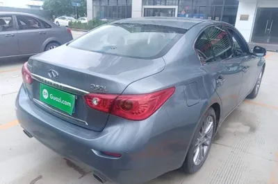 Infiniti Q50L